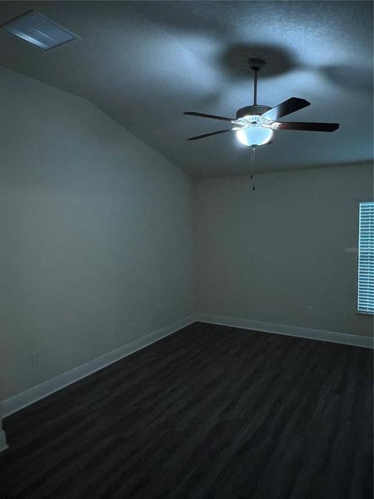 For Sale: $289,900 (4 beds, 2 baths, 1825 Square Feet)