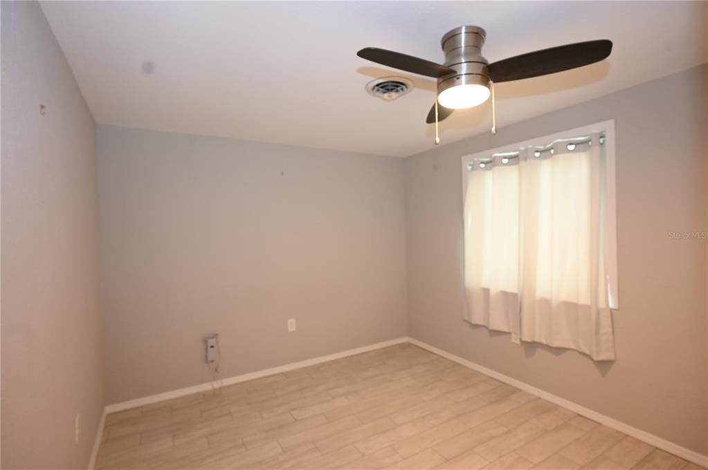 For Sale: $295,000 (3 beds, 2 baths, 1488 Square Feet)