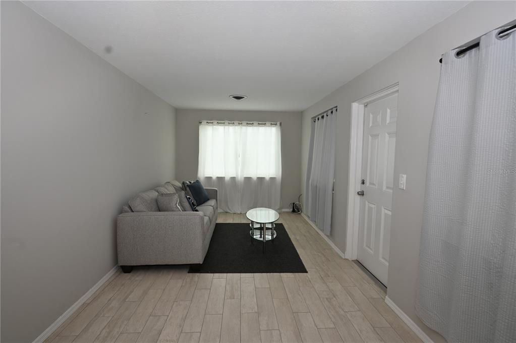 For Sale: $295,000 (3 beds, 2 baths, 1488 Square Feet)