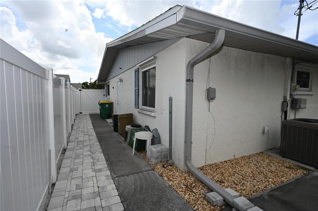 For Sale: $295,000 (3 beds, 2 baths, 1488 Square Feet)