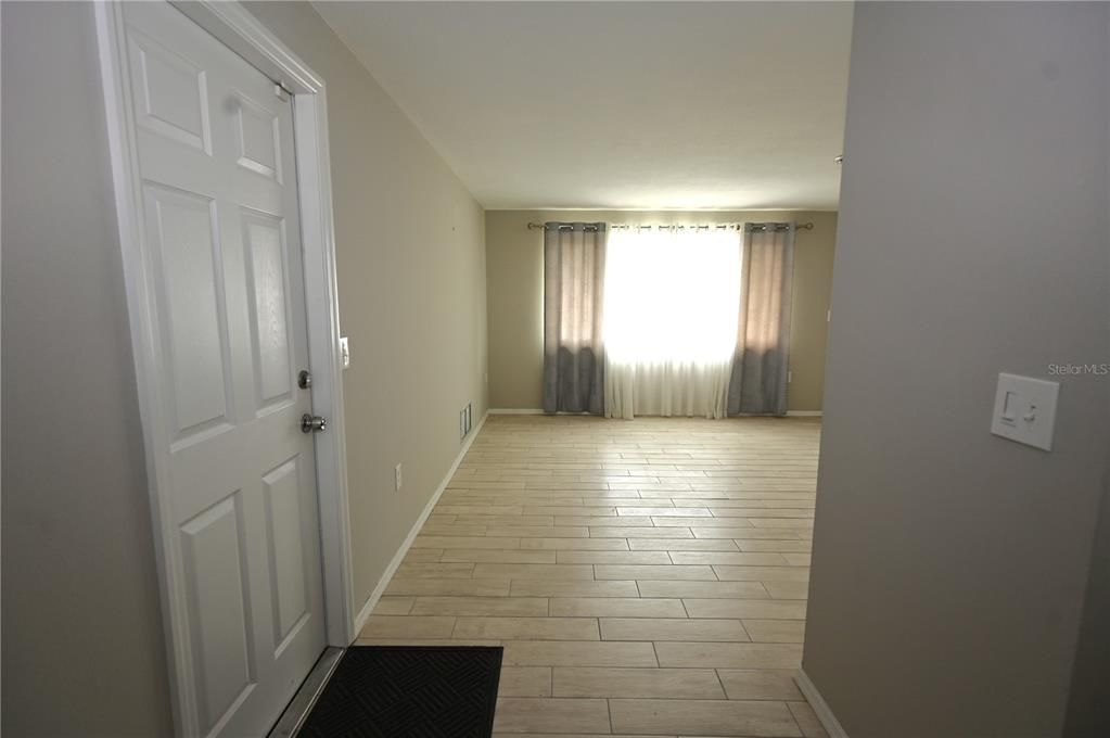 For Sale: $295,000 (3 beds, 2 baths, 1488 Square Feet)