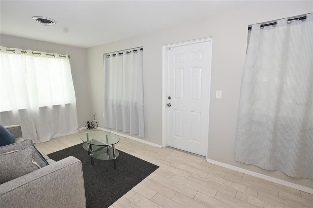 For Sale: $295,000 (3 beds, 2 baths, 1488 Square Feet)