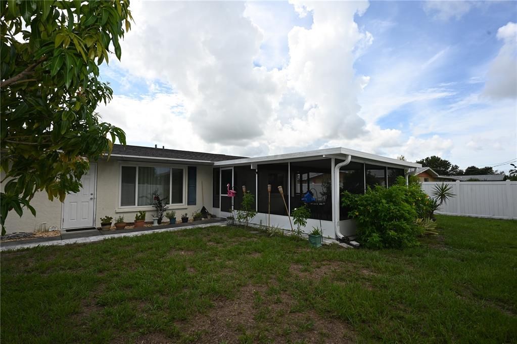 For Sale: $295,000 (3 beds, 2 baths, 1488 Square Feet)