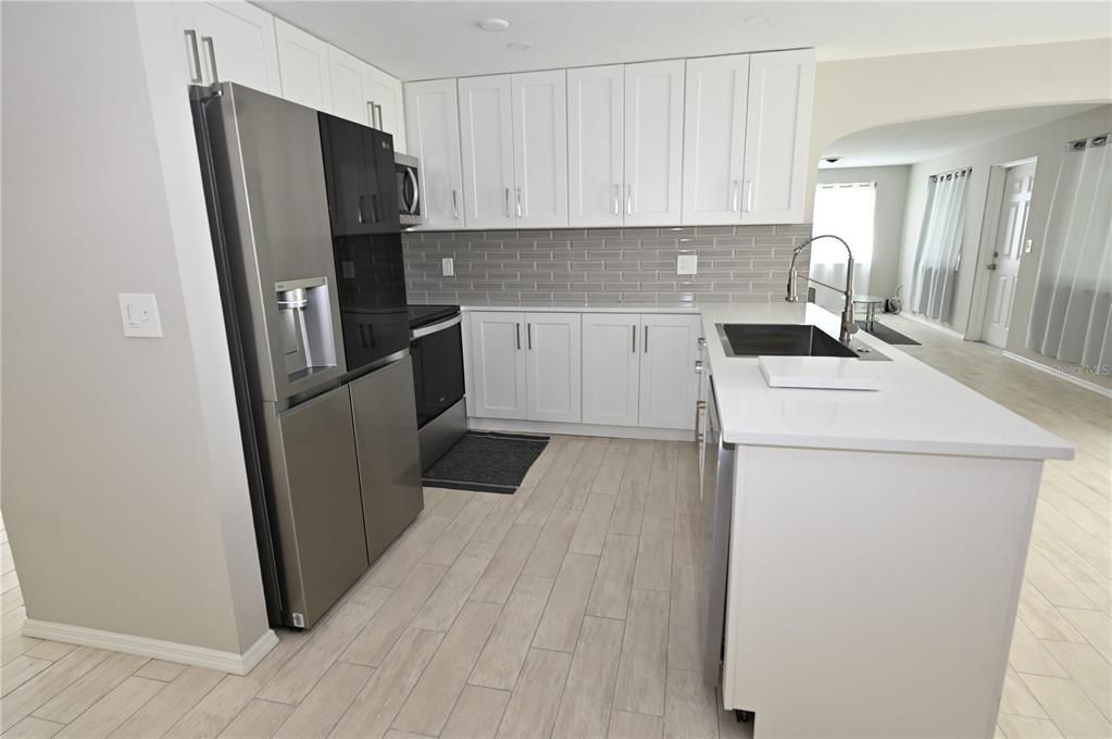 For Sale: $295,000 (3 beds, 2 baths, 1488 Square Feet)