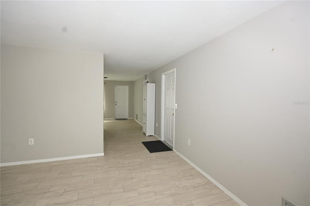 For Sale: $295,000 (3 beds, 2 baths, 1488 Square Feet)