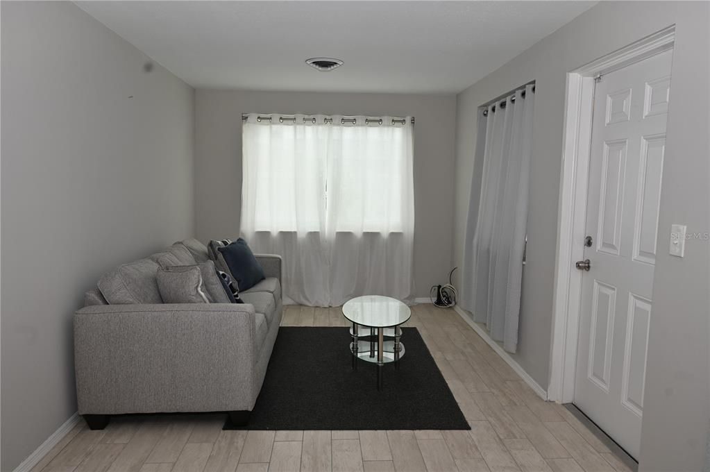 For Sale: $295,000 (3 beds, 2 baths, 1488 Square Feet)