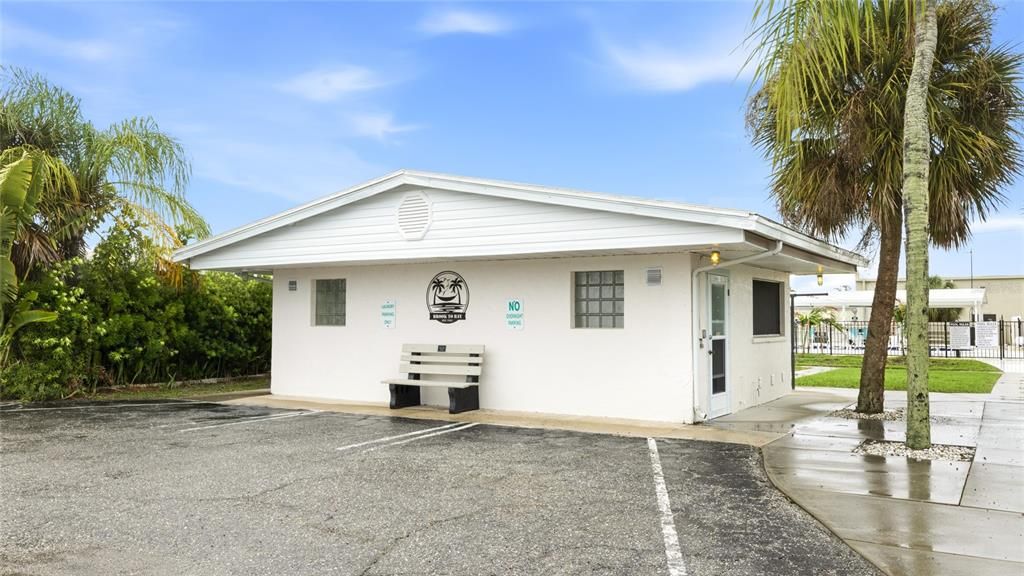 For Sale: $125,000 (3 beds, 2 baths, 1450 Square Feet)