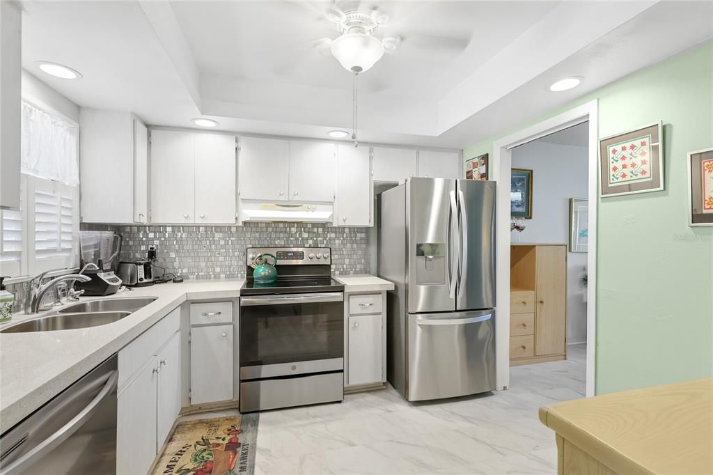 For Sale: $225,000 (2 beds, 2 baths, 1312 Square Feet)