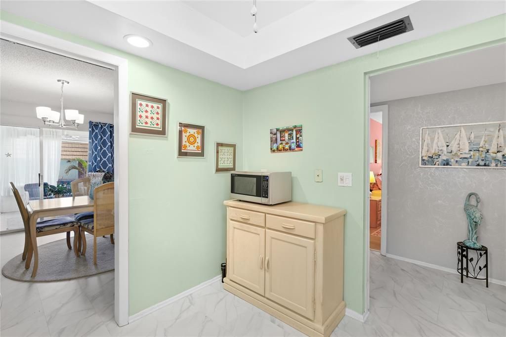 For Sale: $225,000 (2 beds, 2 baths, 1312 Square Feet)