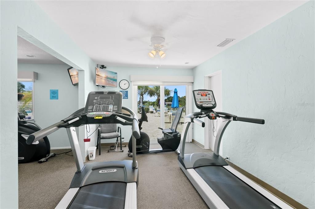For Sale: $225,000 (2 beds, 2 baths, 1312 Square Feet)