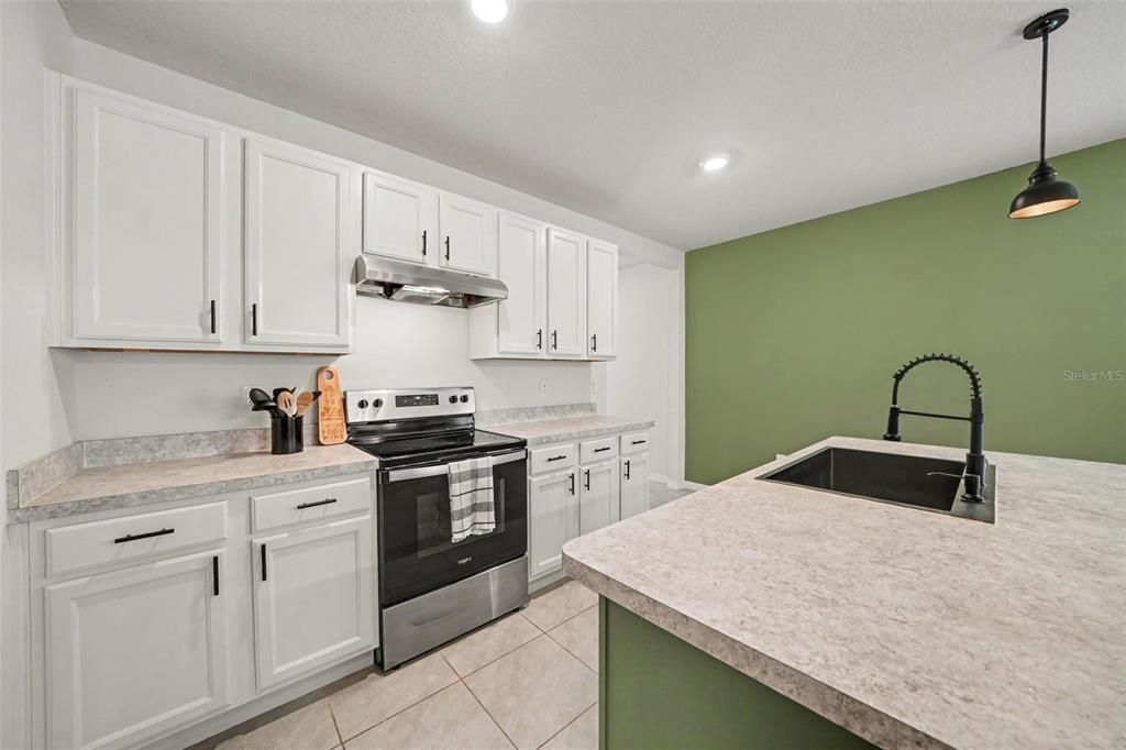 En Venta: $329,900 (3 camas, 2 baños, 1620 Pies cuadrados)