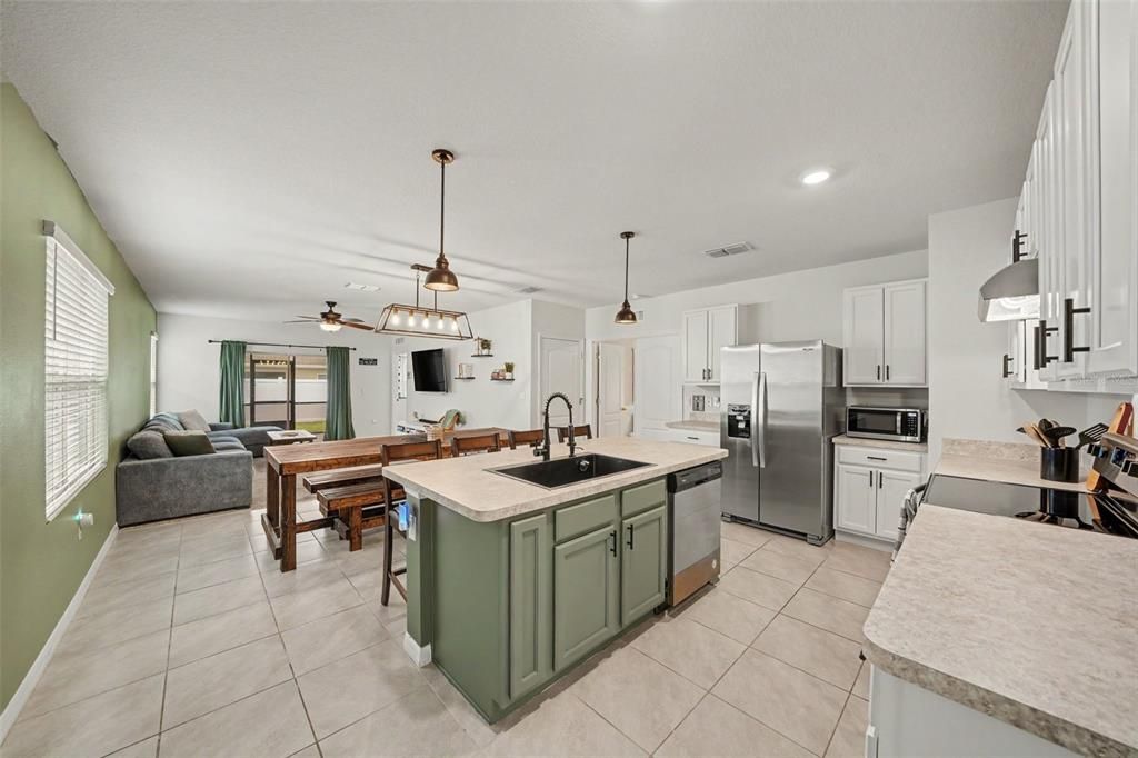 En Venta: $329,900 (3 camas, 2 baños, 1620 Pies cuadrados)