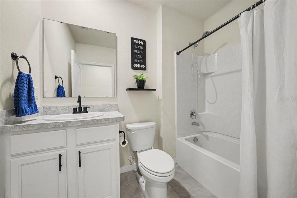 En Venta: $329,900 (3 camas, 2 baños, 1620 Pies cuadrados)
