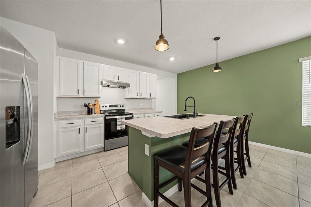 En Venta: $329,900 (3 camas, 2 baños, 1620 Pies cuadrados)
