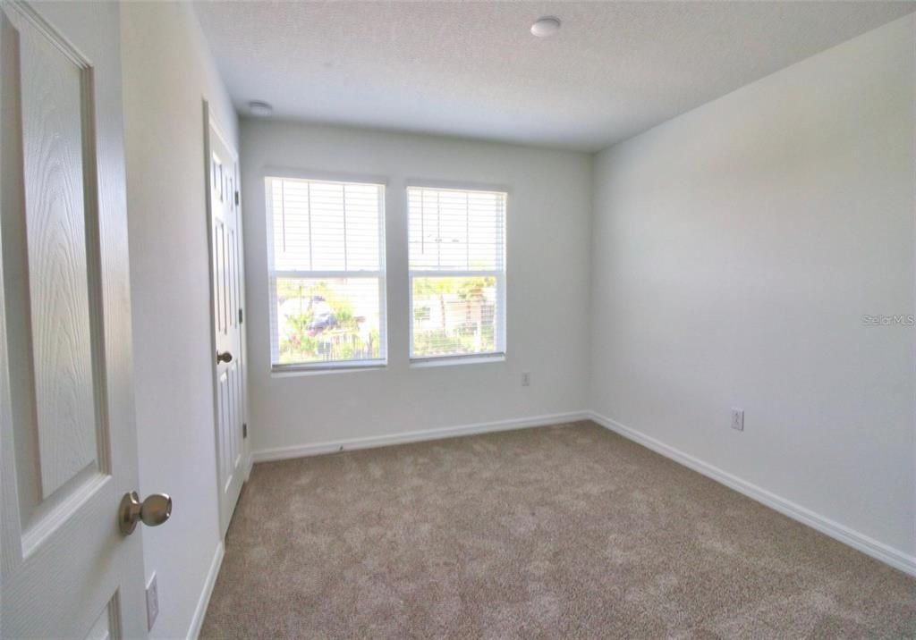 For Rent: $2,700 (3 beds, 2 baths, 1524 Square Feet)