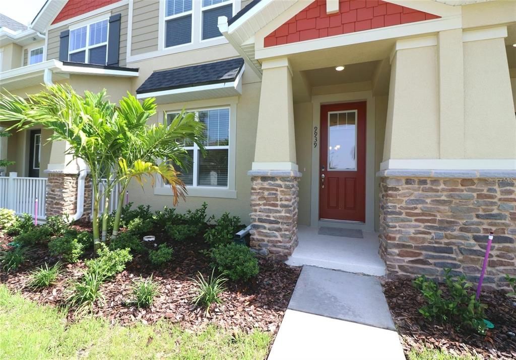 For Rent: $2,700 (3 beds, 2 baths, 1524 Square Feet)
