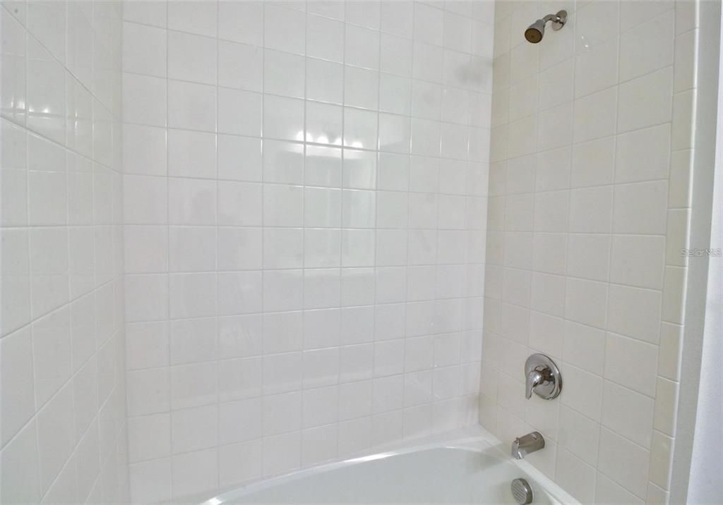For Rent: $2,700 (3 beds, 2 baths, 1524 Square Feet)