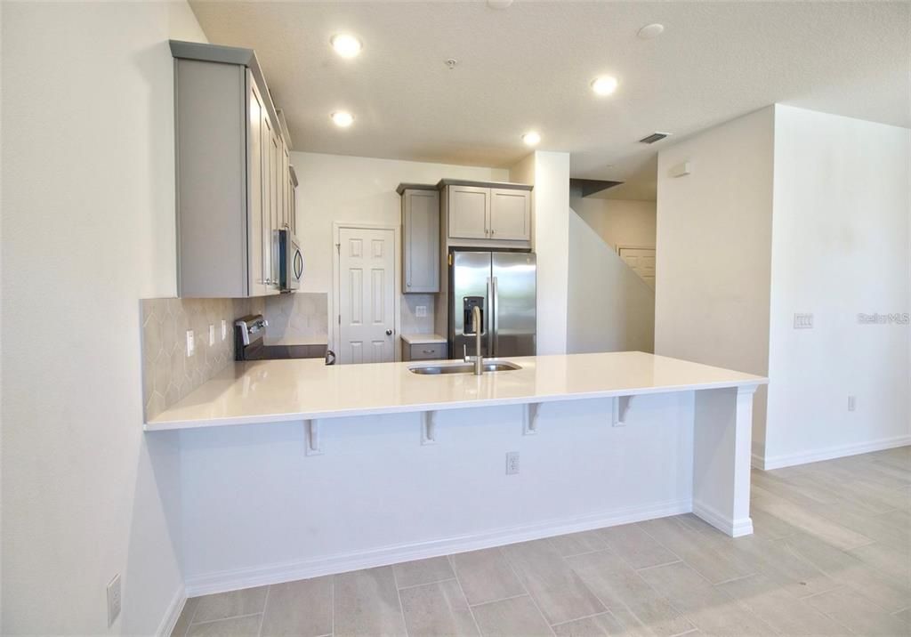 For Rent: $2,700 (3 beds, 2 baths, 1524 Square Feet)