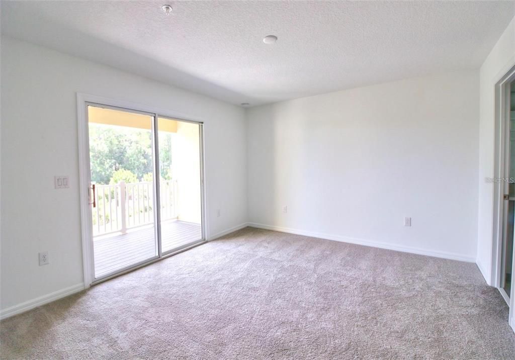 For Rent: $2,700 (3 beds, 2 baths, 1524 Square Feet)