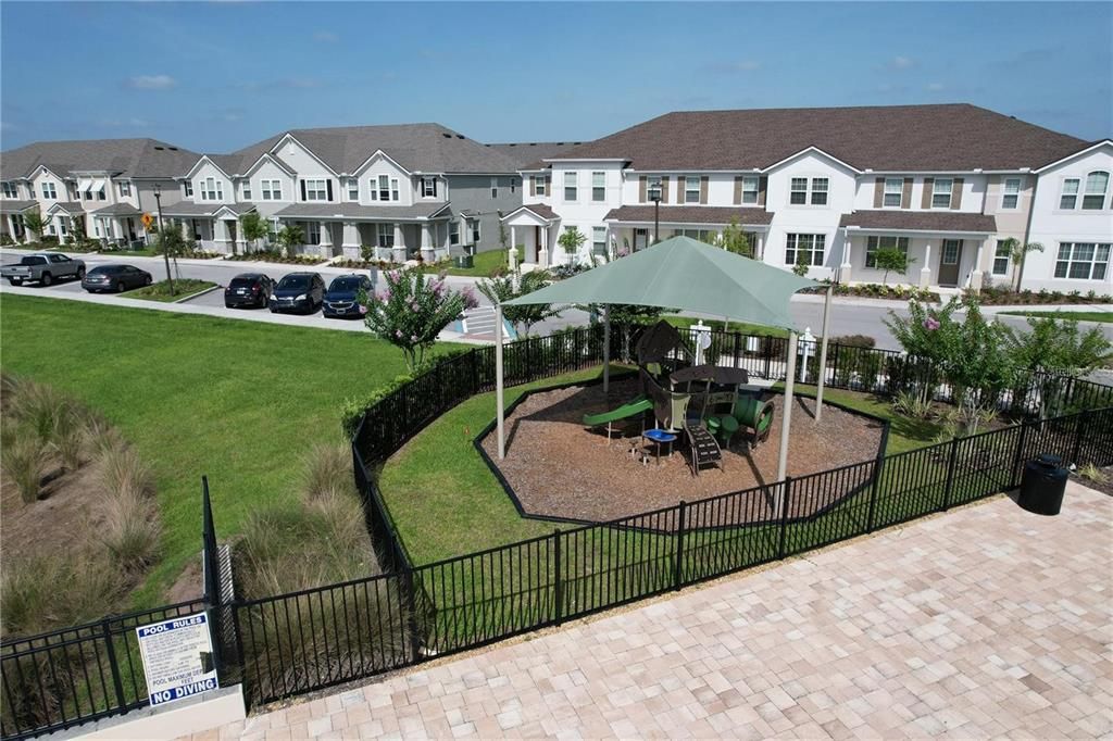 For Rent: $2,700 (3 beds, 2 baths, 1524 Square Feet)