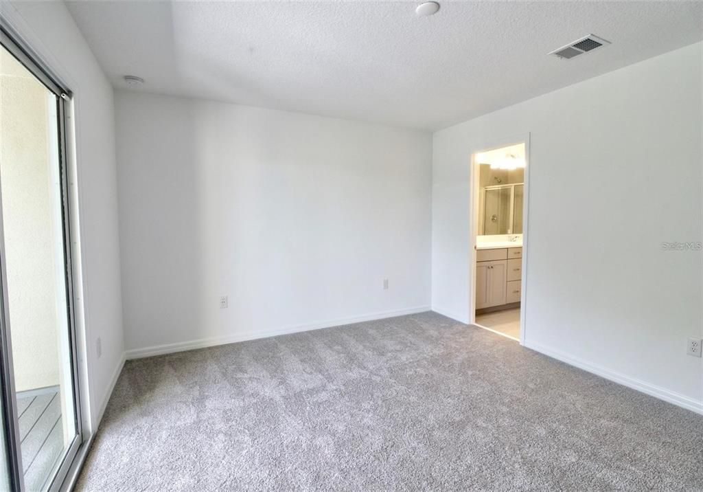 For Rent: $2,700 (3 beds, 2 baths, 1524 Square Feet)