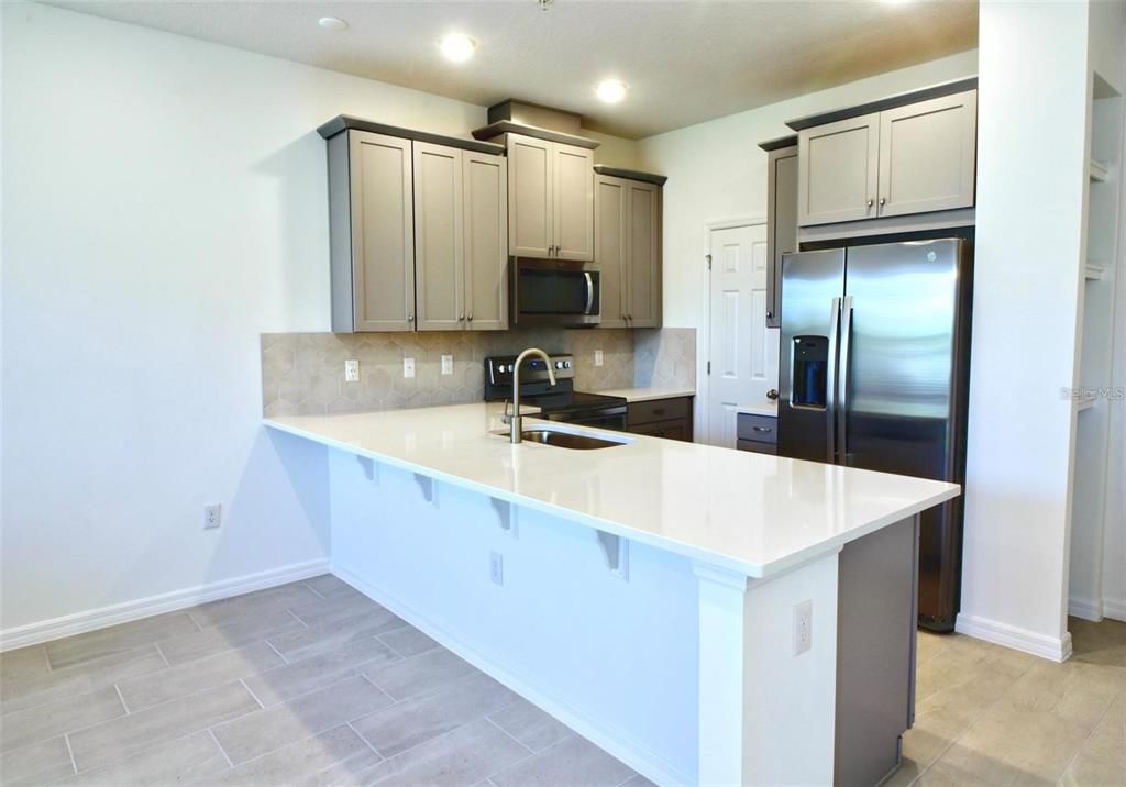 For Rent: $2,700 (3 beds, 2 baths, 1524 Square Feet)