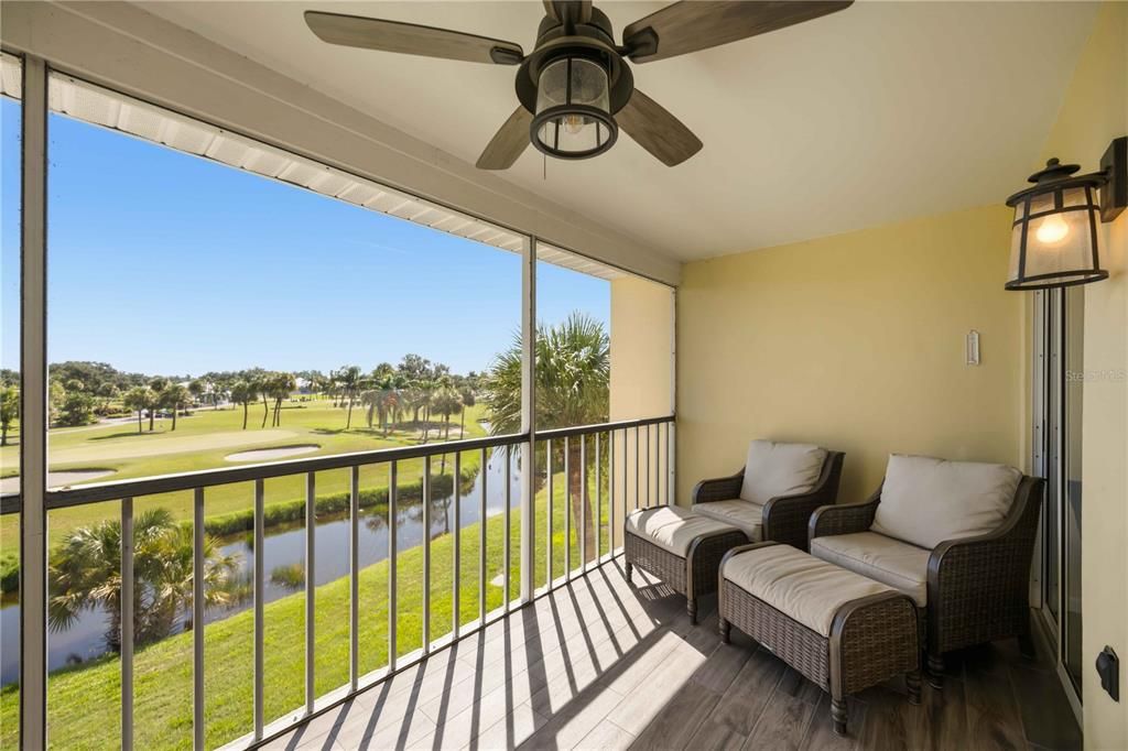 For Sale: $299,000 (2 beds, 2 baths, 948 Square Feet)