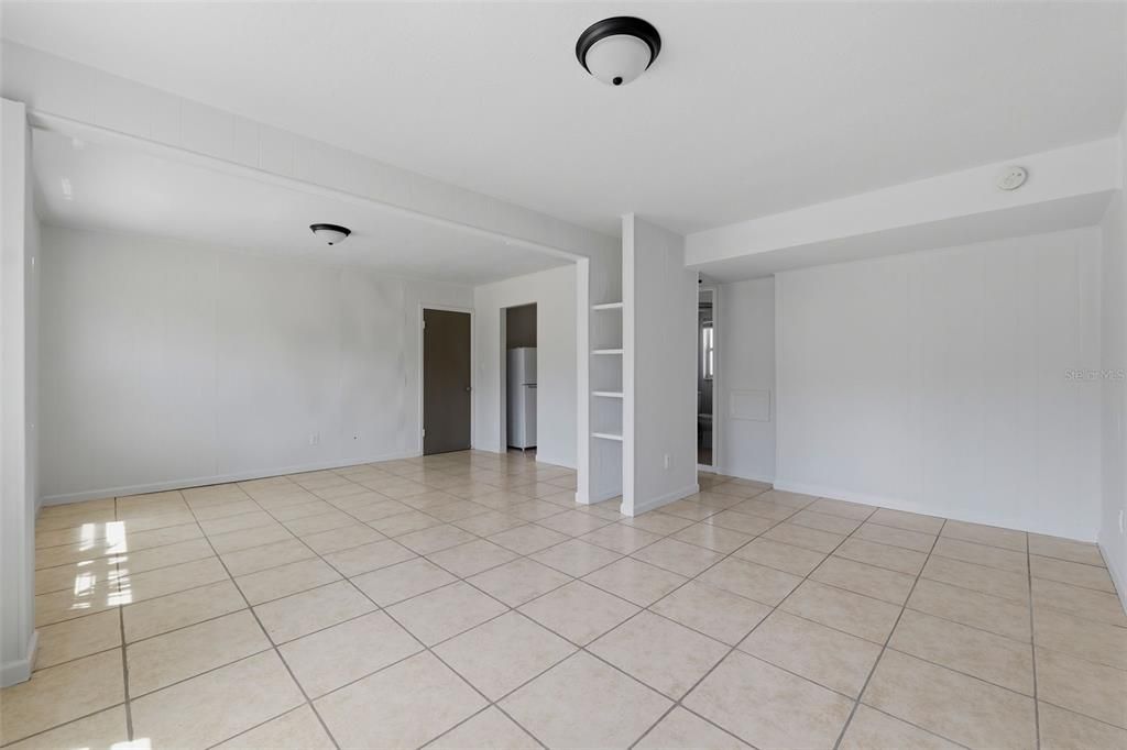 For Rent: $1,350 (0 beds, 1 baths, 478 Square Feet)
