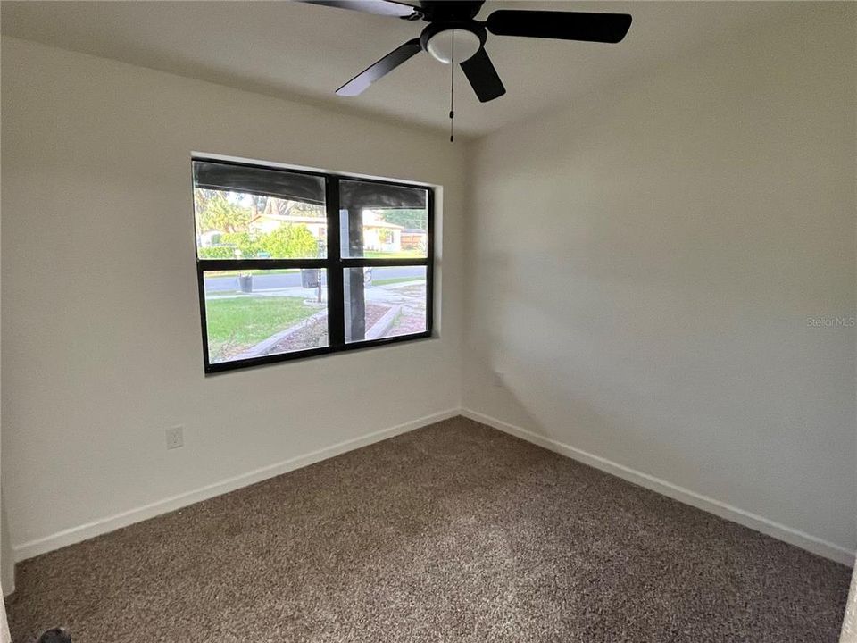 For Sale: $250,000 (3 beds, 1 baths, 960 Square Feet)