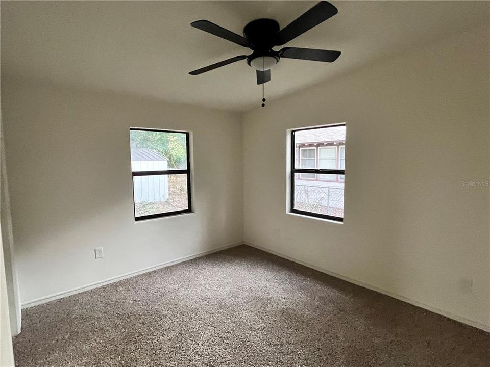 For Sale: $250,000 (3 beds, 1 baths, 960 Square Feet)