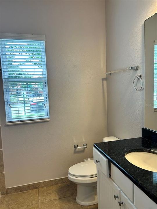 For Rent: $2,700 (3 beds, 2 baths, 1408 Square Feet)