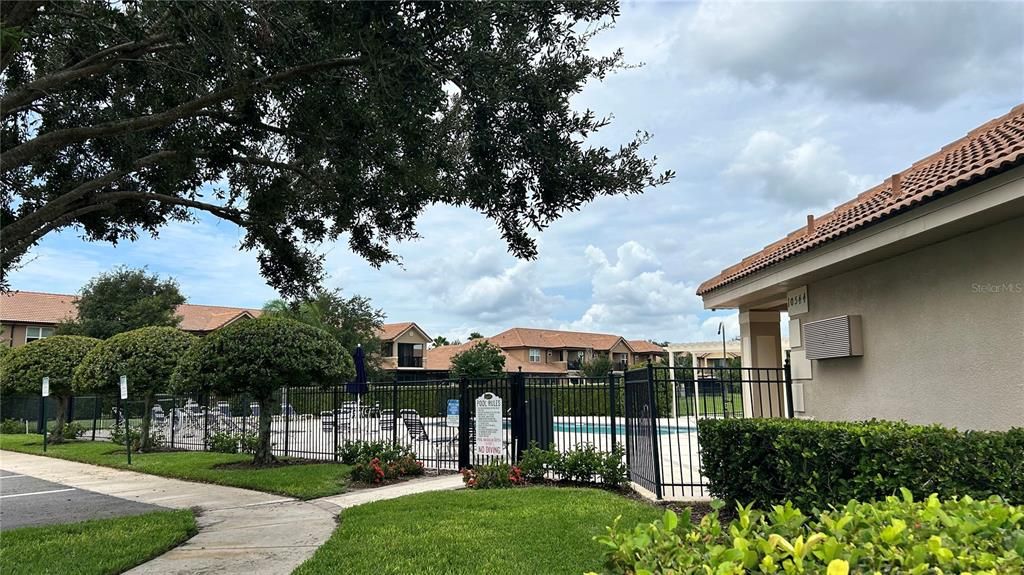 For Rent: $2,700 (3 beds, 2 baths, 1408 Square Feet)