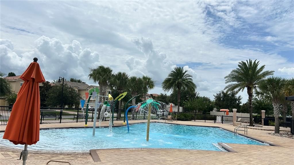 For Rent: $2,700 (3 beds, 2 baths, 1408 Square Feet)