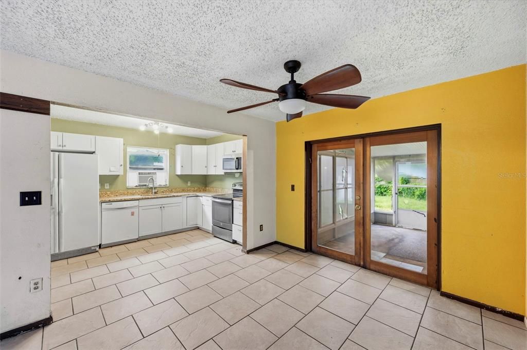 For Sale: $249,000 (3 beds, 1 baths, 1104 Square Feet)