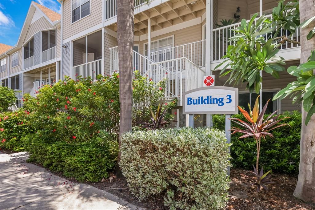 For Sale: $310,000 (2 beds, 2 baths, 1224 Square Feet)