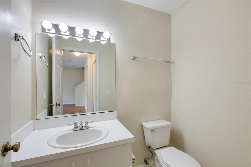 For Sale: $310,000 (2 beds, 2 baths, 1224 Square Feet)