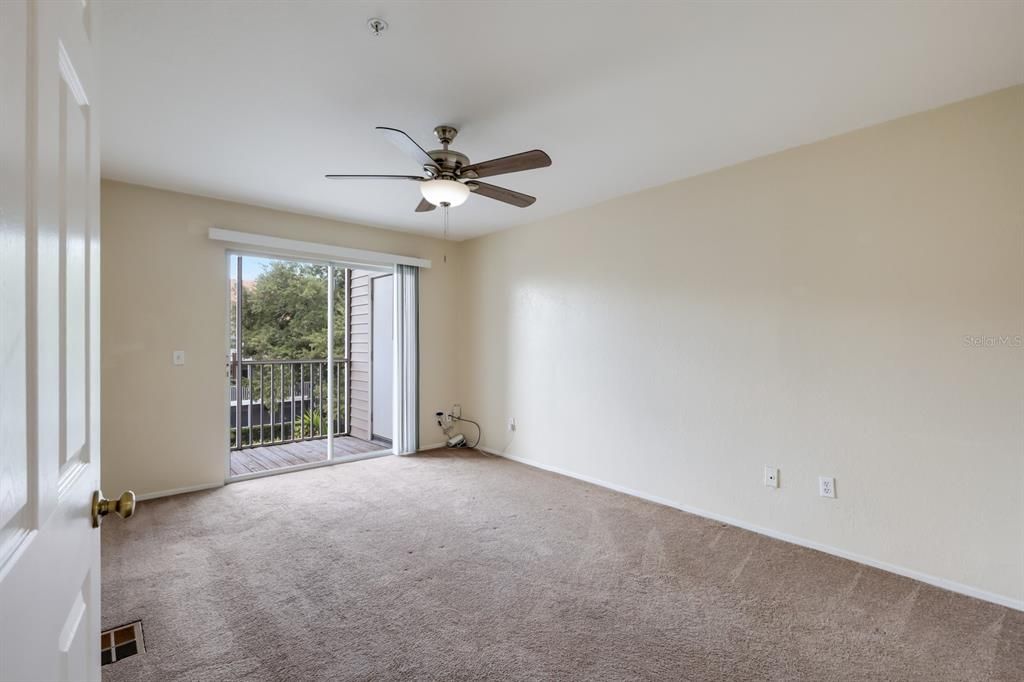 For Sale: $310,000 (2 beds, 2 baths, 1224 Square Feet)