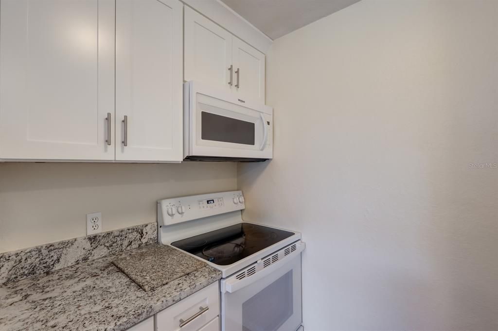 For Sale: $310,000 (2 beds, 2 baths, 1224 Square Feet)