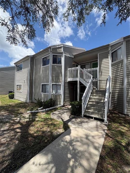 For Rent: $1,700 (3 beds, 2 baths, 1089 Square Feet)