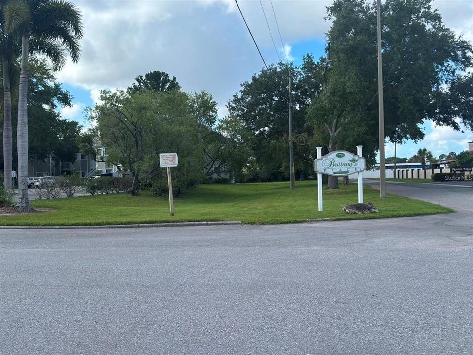 For Rent: $1,700 (3 beds, 2 baths, 1089 Square Feet)