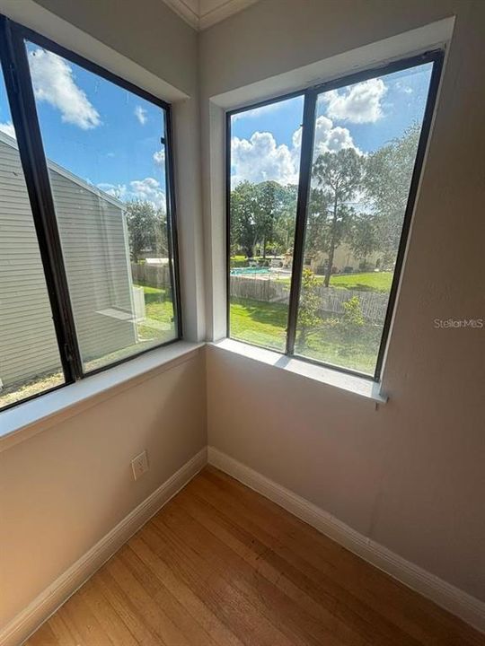 For Rent: $1,700 (3 beds, 2 baths, 1089 Square Feet)
