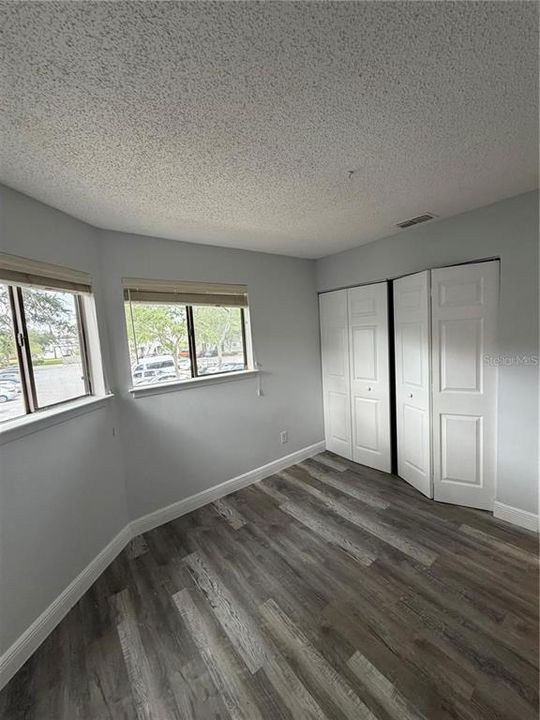 For Rent: $1,700 (3 beds, 2 baths, 1089 Square Feet)
