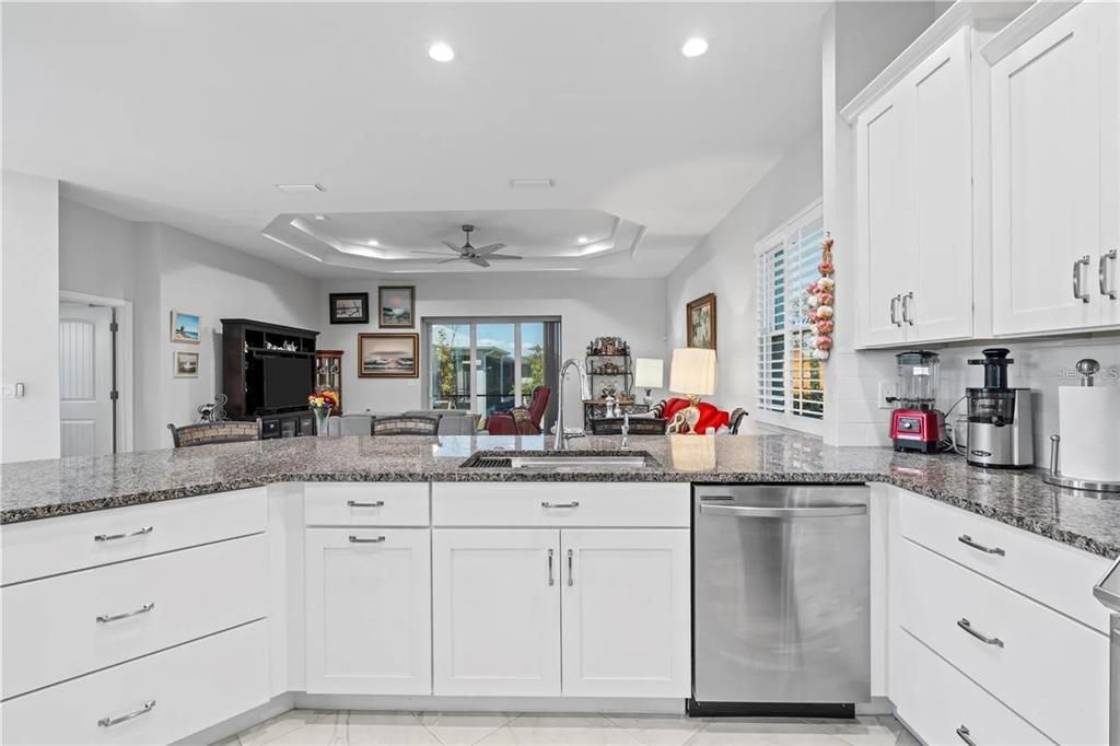For Sale: $625,000 (3 beds, 3 baths, 2132 Square Feet)