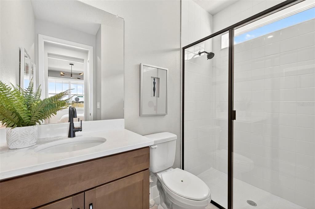 En Venta: $504,371 (3 camas, 3 baños, 2516 Pies cuadrados)