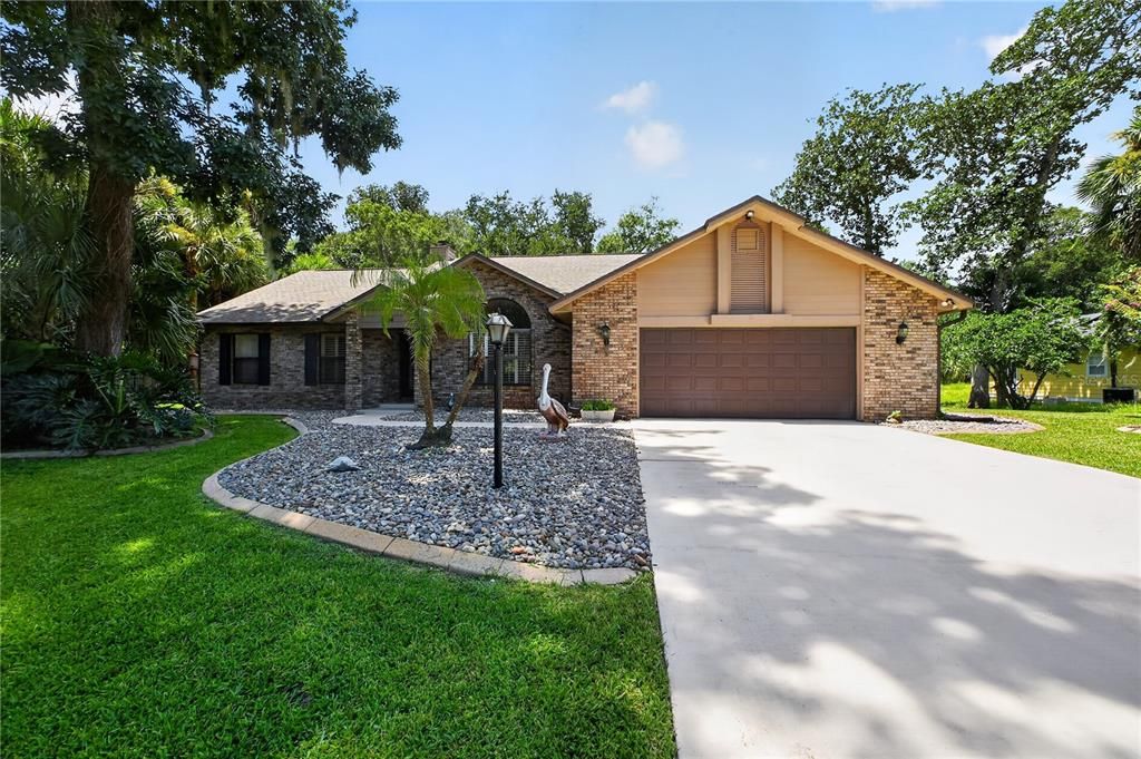 For Sale: $620,000 (3 beds, 2 baths, 2068 Square Feet)