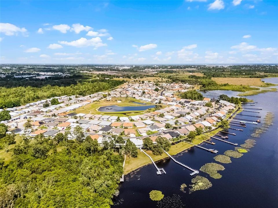 На продажу: $349,900 (2 спален, 2 ванн, 1834 Квадратных фут)