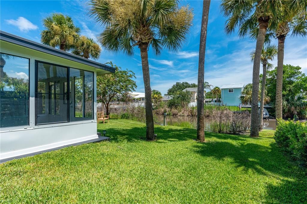For Sale: $390,000 (2 beds, 2 baths, 1152 Square Feet)