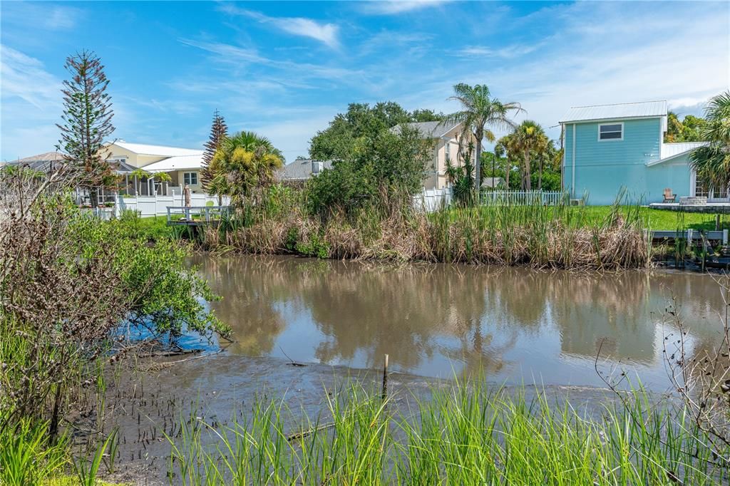 For Sale: $390,000 (2 beds, 2 baths, 1152 Square Feet)