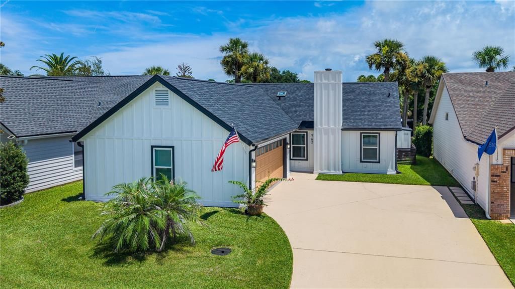 For Sale: $390,000 (2 beds, 2 baths, 1152 Square Feet)