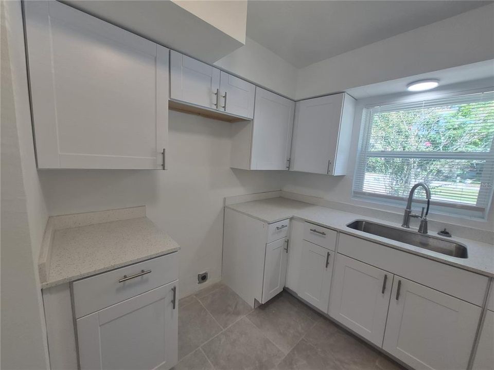В аренду: $1,475 (3 спален, 2 ванн, 1187 Квадратных фут)